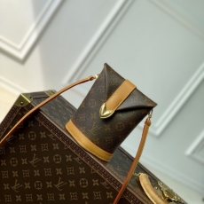 LV Bucket Bags